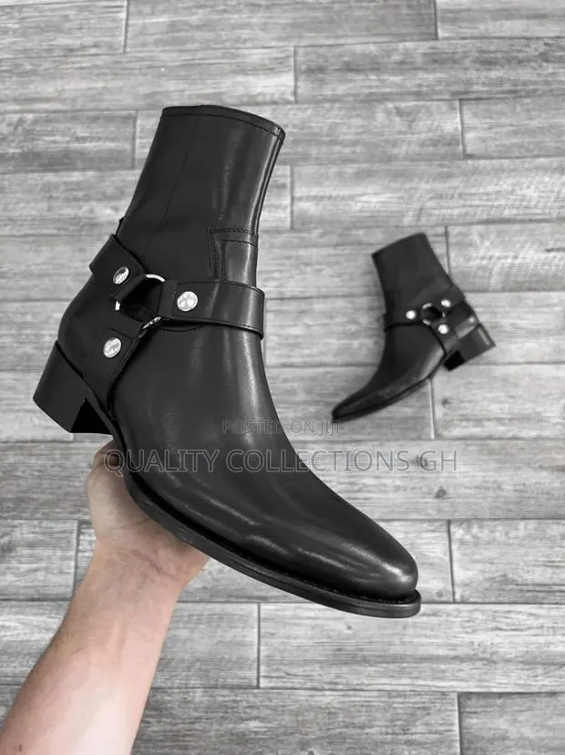 Black Leather Chelsea Boots · Photo 2