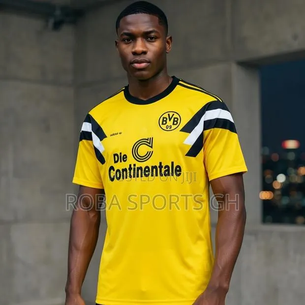 1989/90 Borussia Dortmund Retro Home Jersey · Photo 1