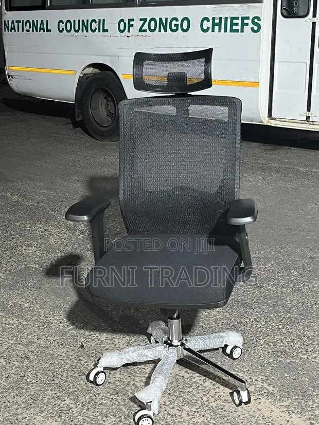 Office Task Chair With Armrests · Photo 1