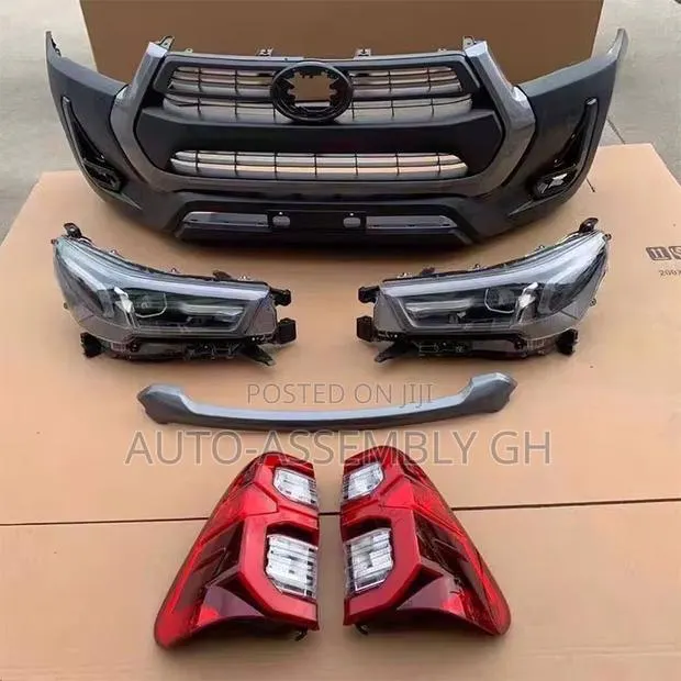Toyota Hilux Front Bumper Complete 2017,2018,2019,2020,2021-2024 · Photo 1