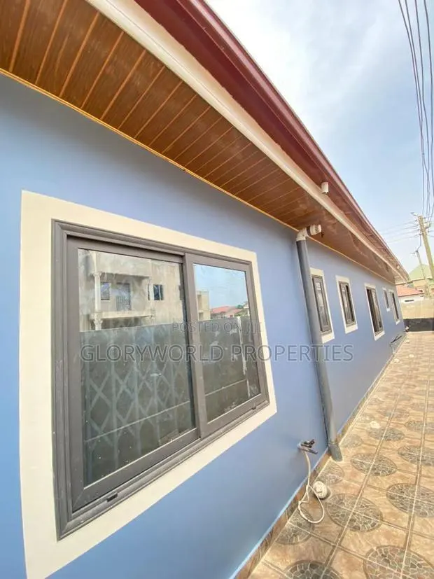 3bdrm House in Baatsona Total for sale · Photo 1