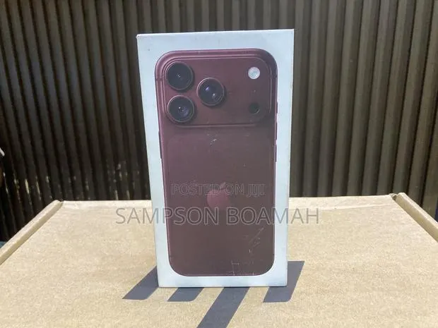 New Apple iPhone 18 Pro 256 GB Red · Photo 1
