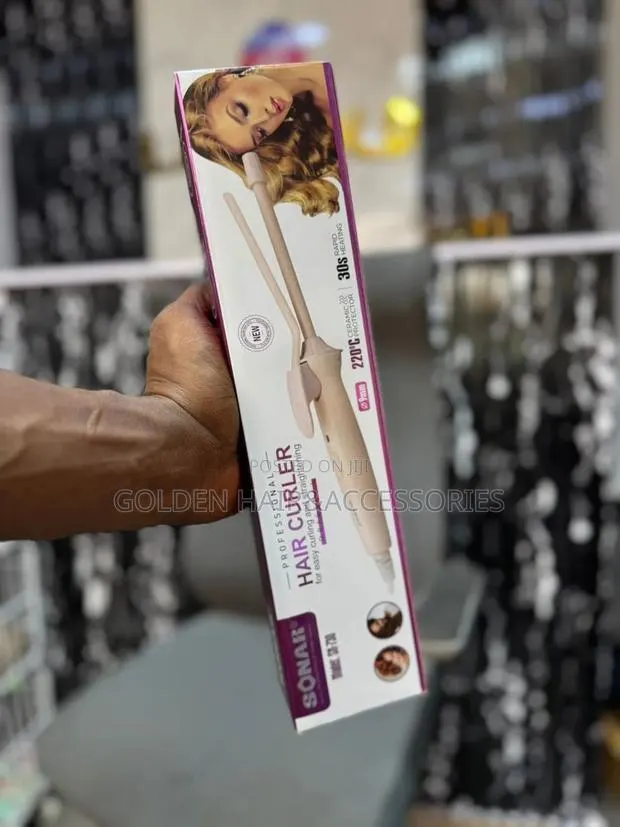 Tiny Mouth Hair Curler · Photo 1