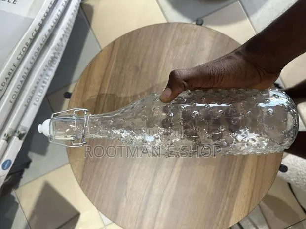 Decanter Bottle With Swing Top Cap, 1 L Each · Photo 1