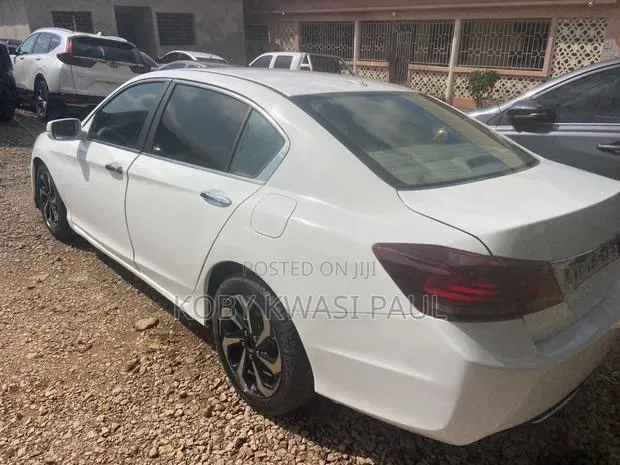 Honda Accord EX 4dr Sedan FWD (2.4L 4cyl 2A) 2013 White · Photo 1