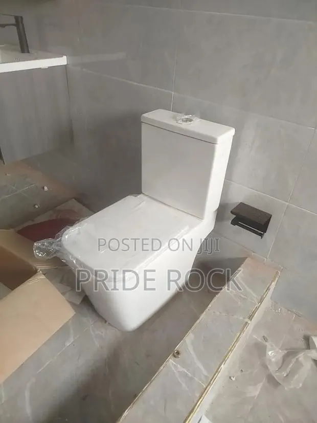 Quality Press Top Wc Plus Toilet Paper Holder · Photo 1
