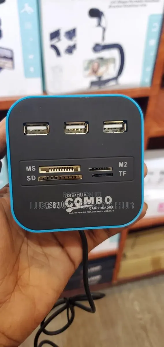 All in-1 USB Combo Hub and Card Reader · Photo 1