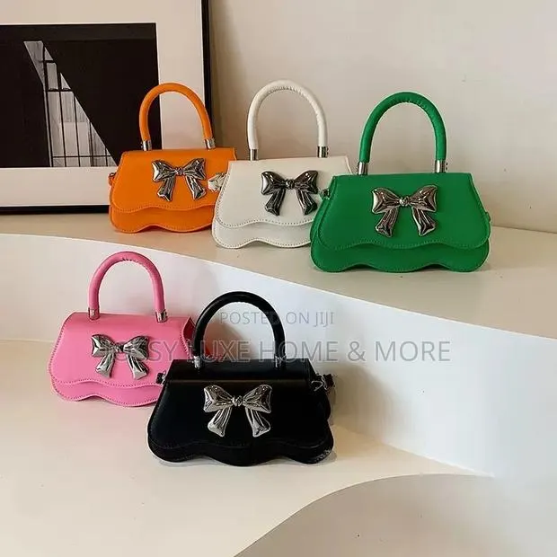 Ladies Cute Crossbag · Photo 1