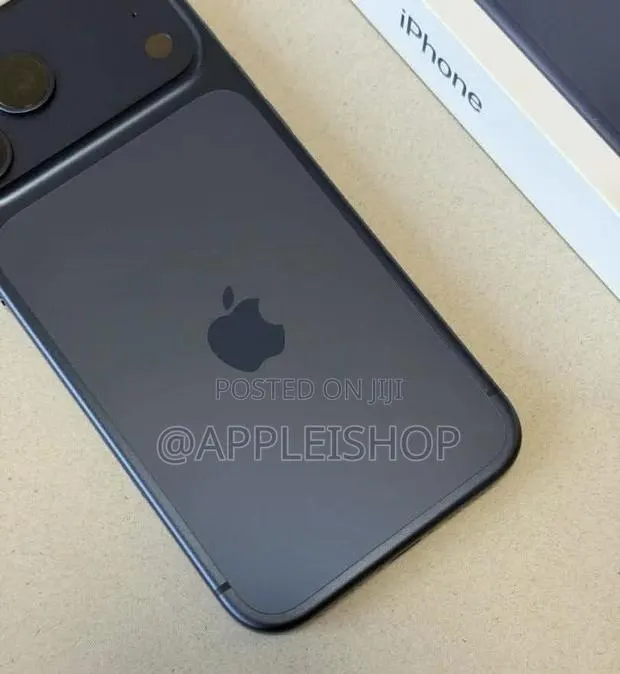 Apple iPhone 17 Pro Max 512 GB Blue · Photo 1
