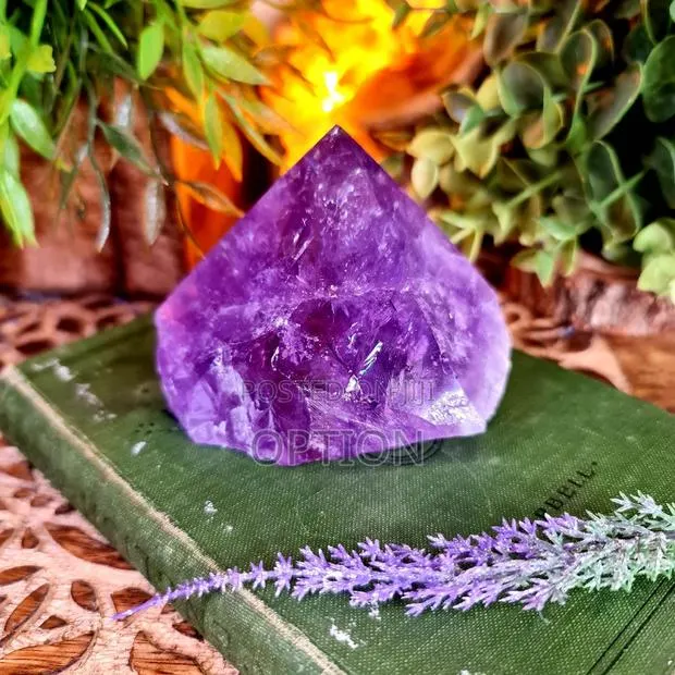 Amethyst Crystal · Photo 1