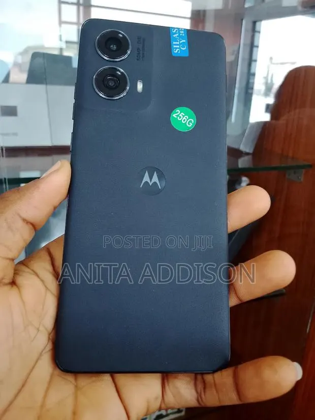 New Motorola Moto G (2024) 128 GB Black · Photo 1