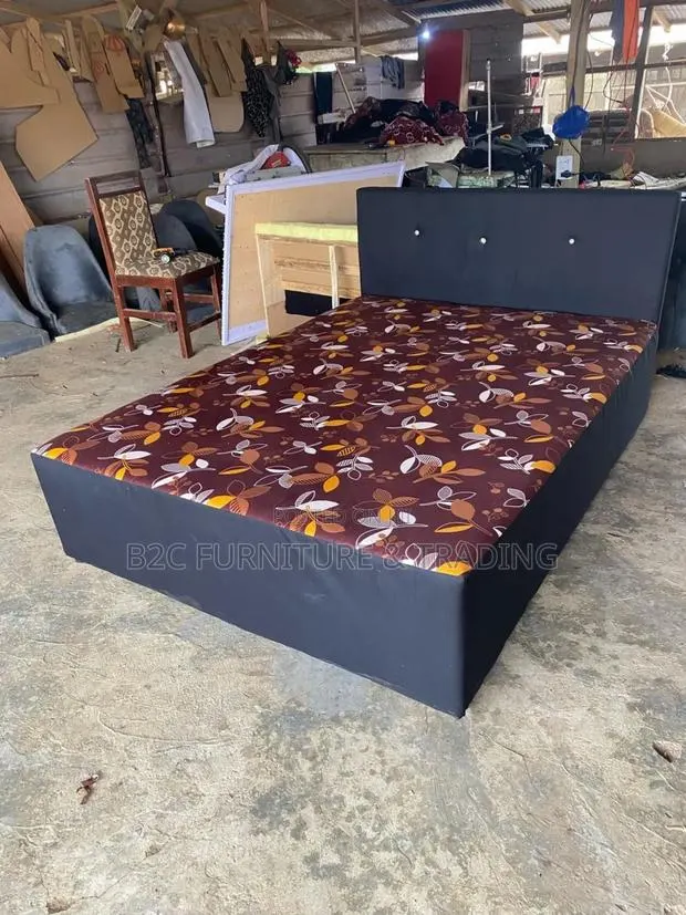 Double Bed Inbuilt · Photo 1
