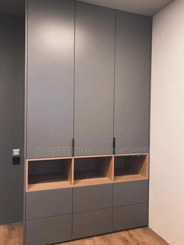 Luxury Wardrobe · Photo 1
