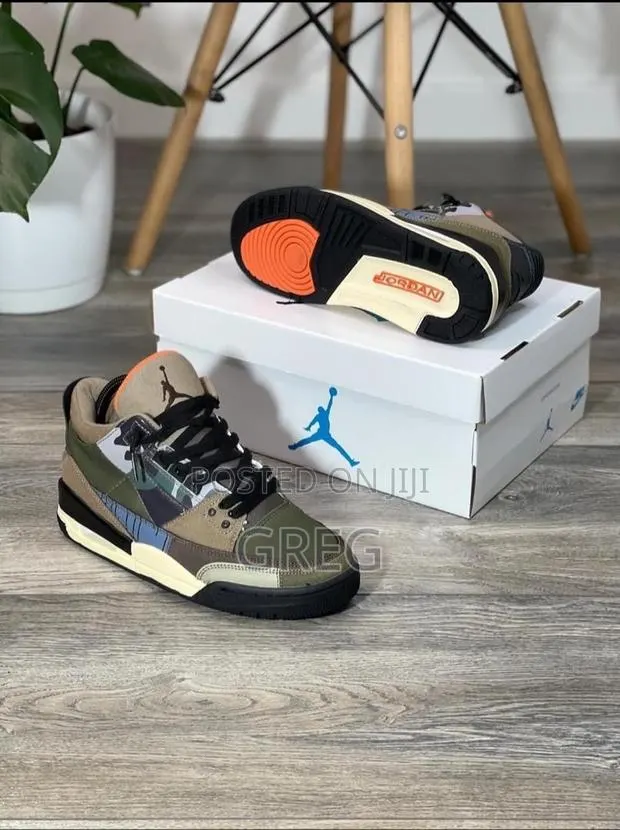 Nike Air Jordan 3 Retro · Photo 1