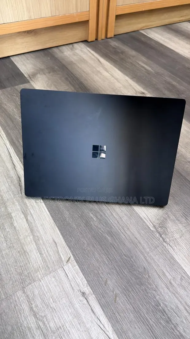 Laptop Microsoft Surface Laptop 4 16GB Intel Core i7 SSD 256GB · Photo 1