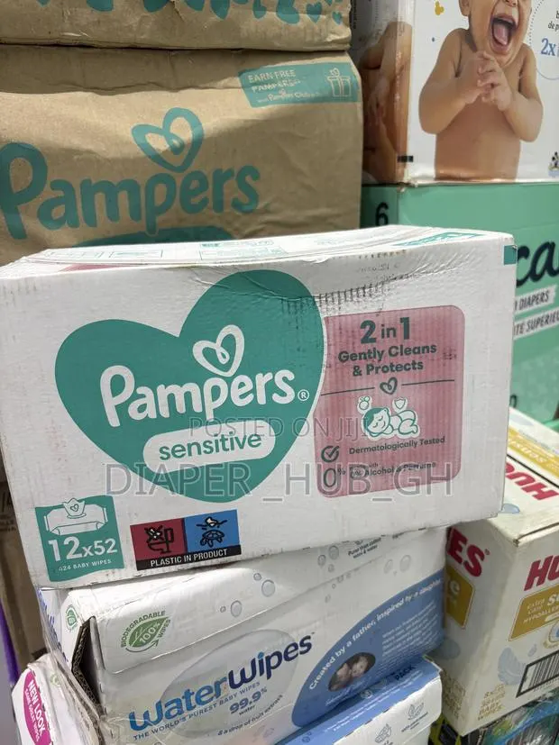 Pampers Baby Wipes Sensitive 12 X 52 Per Box · Photo 1