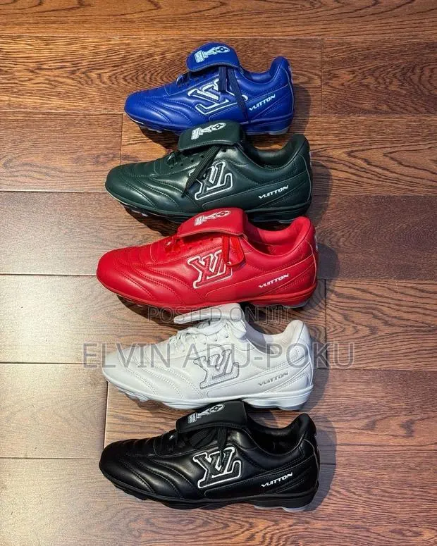 Louis Vuitton Foot-Print Sneaker, Swipe > · Photo 1