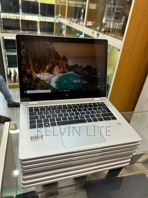 Laptop HP EliteBook 1030 G1 16GB Intel Core i5 SSD 256GB · Photo 1