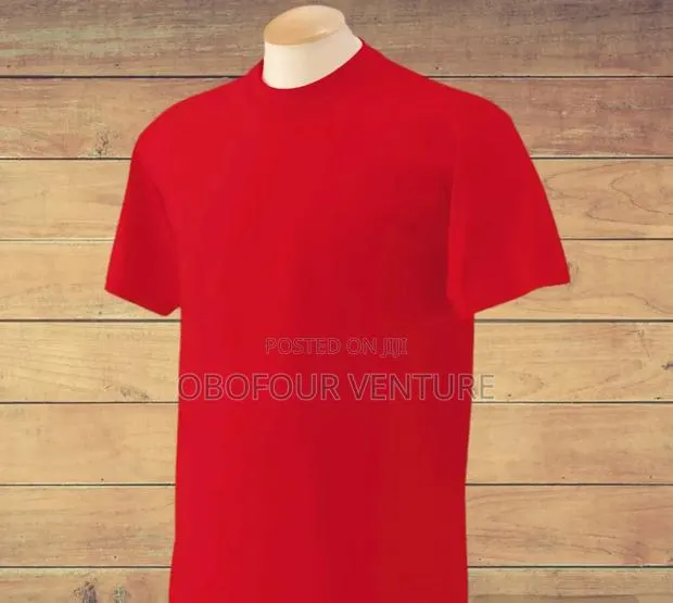 Red T-shirts From USA · Photo 1