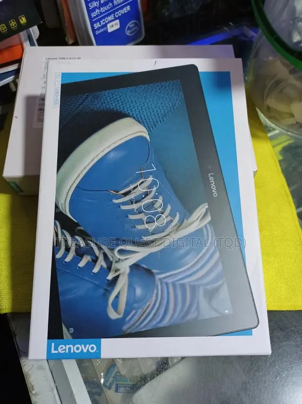 New Lenovo TB2-X30F 128 GB Black · Photo 1