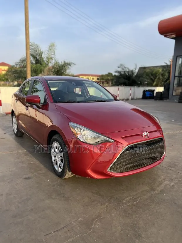 Toyota Yaris 2019 Red · Photo 1