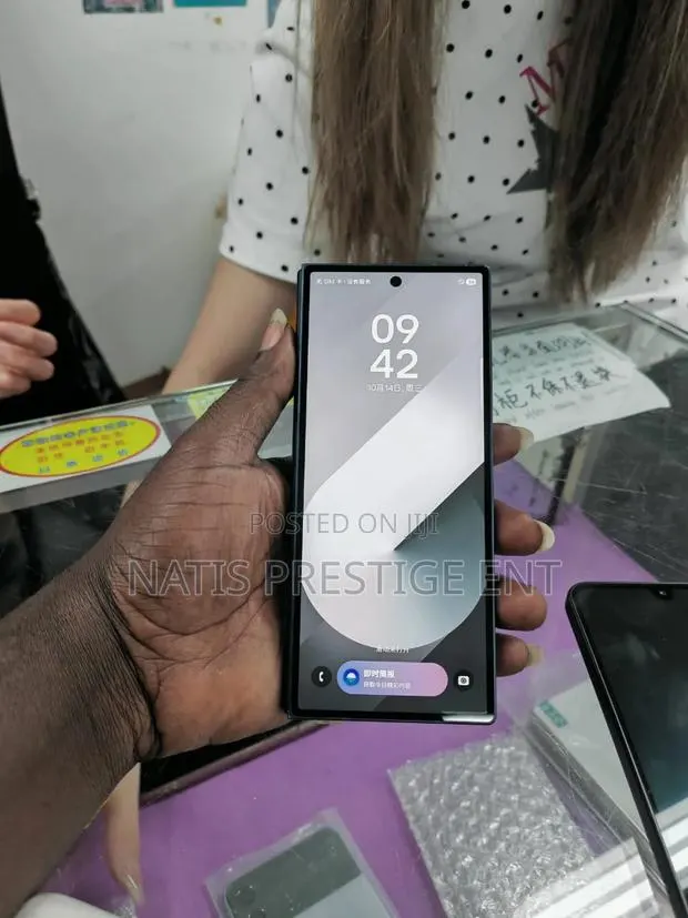 New Samsung Galaxy Z Fold6 512 GB Black · Photo 1