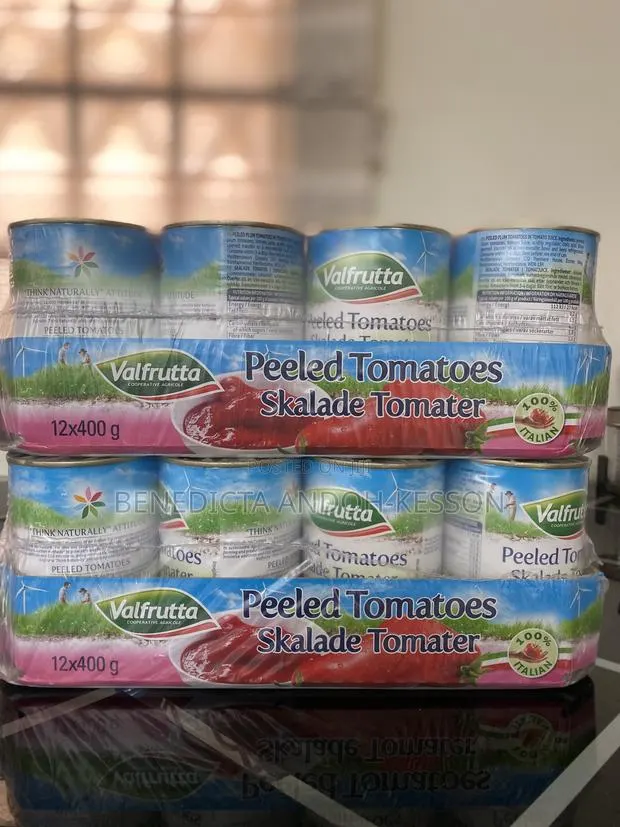 Plum/Peeled Tomatoes · Photo 1