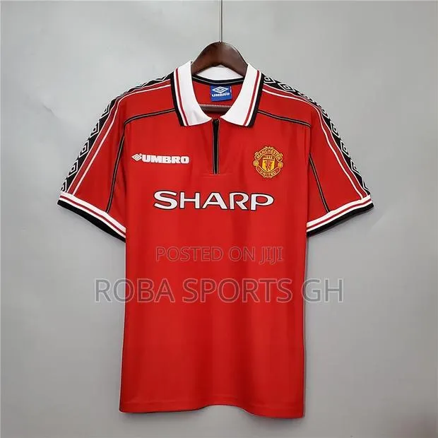 1998/99 Manchester United Retro Jersey · Photo 1