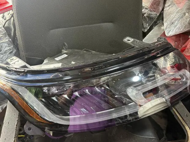 Range Rover Sports Headlights · Photo 1