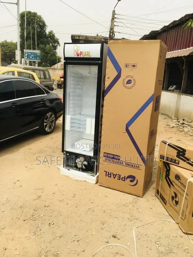 Singledoor Pearl PVC-316 Display Glass Electric Fridge · Photo 1
