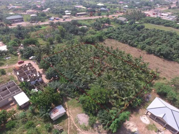 5 Plots of Land for Sale at Ayi-Kuma,Dodowa · Photo 1