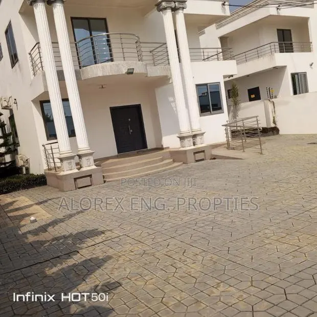 4bdrm House in Oyarifa · Photo 1