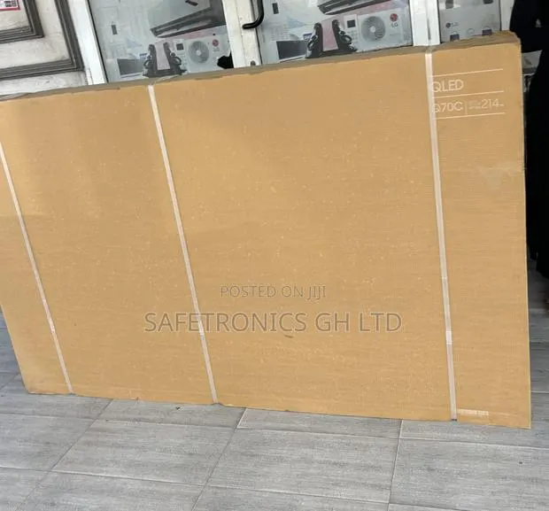 Ultra Modern Samsung Sleek Ultra 85 Inch (Q70c) Uhd Tv · Photo 1