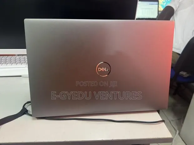 Laptop Dell Precision 5550 16GB Intel Core i7 SSD 512GB · Photo 1