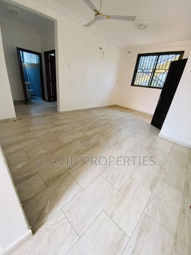2bdrm Apartment in Lakeside Estate for rent