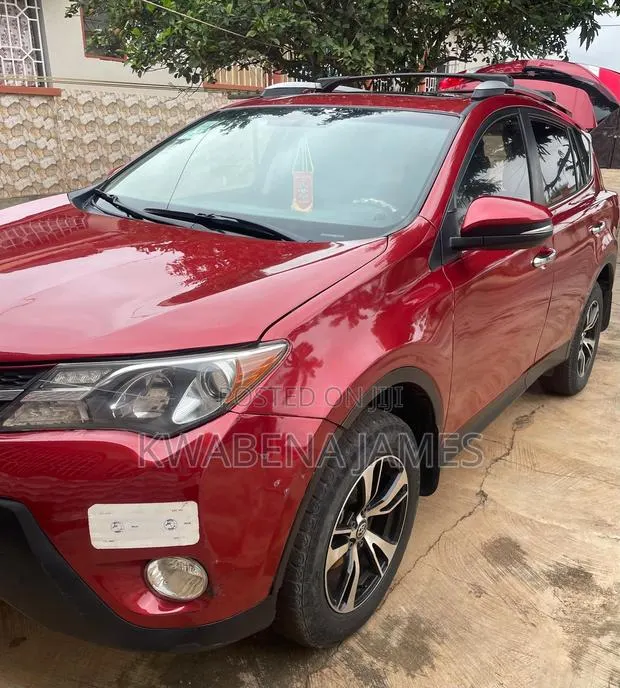 Toyota RAV4 LE 4dr SUV (2.5L 4cyl 6A) 2014 Red · Photo 1