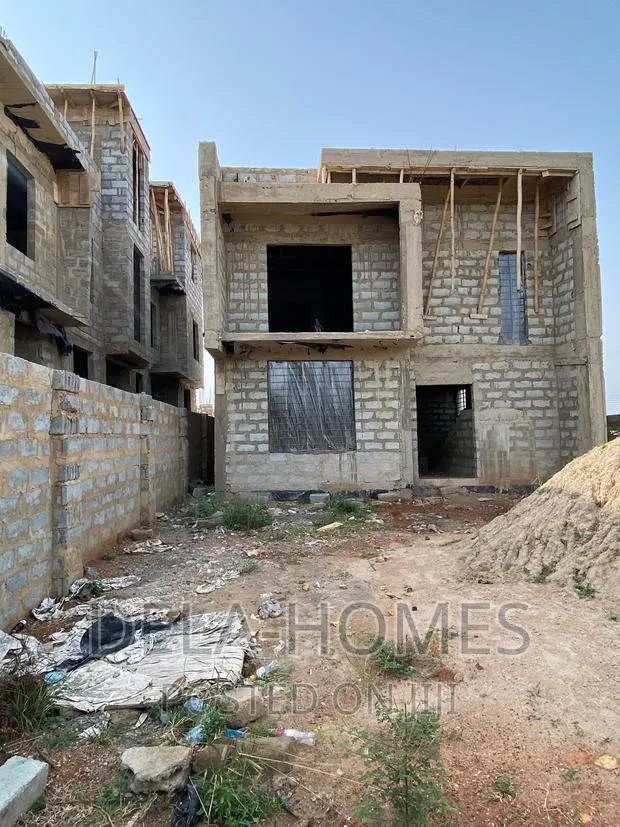 Uncompleted Four Bedroom for Sale at Adenta. · Photo 1