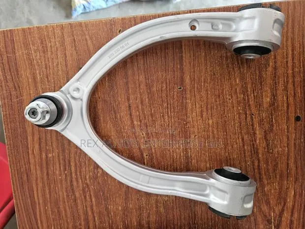 Mercedes-Benz /Upper Arm (Glc, C300) 2016,2017,2018,2019,2020 · Photo 1