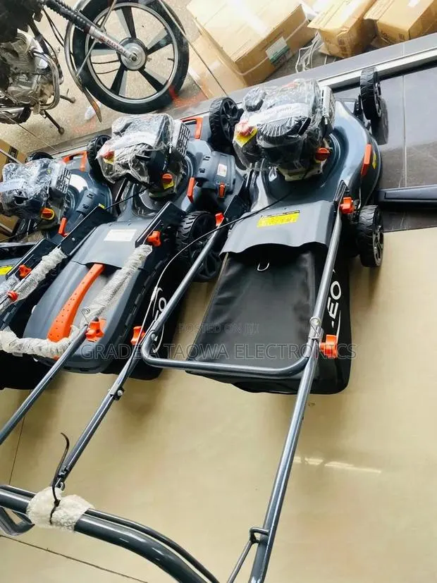 High Speed 4 Horsepower Leo Lawn Mowers · Photo 1
