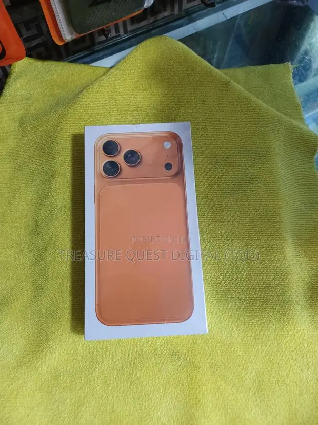 New Apple iPhone 17 Pro Max 1 TB Orange · Photo 1
