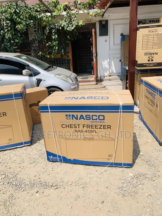 Newest Update Nasco NAS-425FL 318-Liter Single-Door Chest Freezer · Photo 1