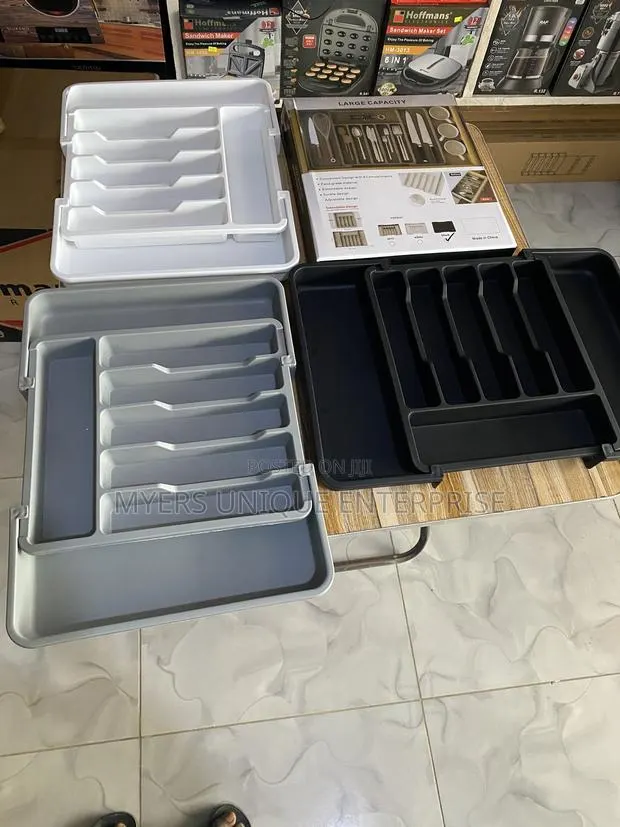 Adjustable Drawer Cutlery Tray Organizer · Photo 1