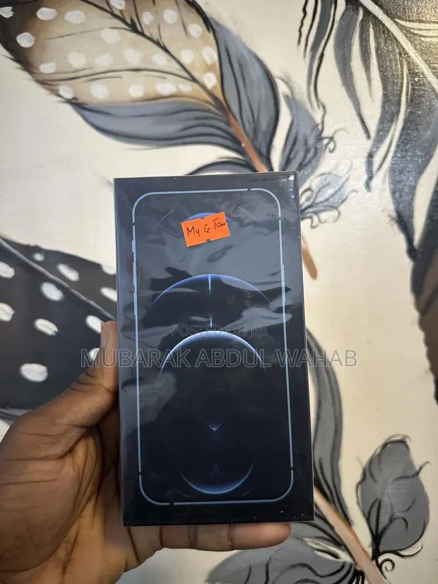 New Apple iPhone 12 Pro 128 GB Blue · Photo 1