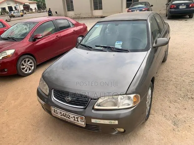 Nissan Sentra 2004 Gray · Photo 1