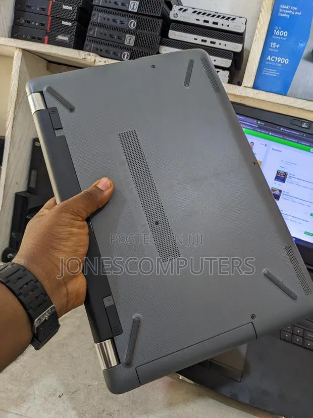 Laptop HP Pavilion 15 12GB Intel Core i3 HDD 1T · Photo 1