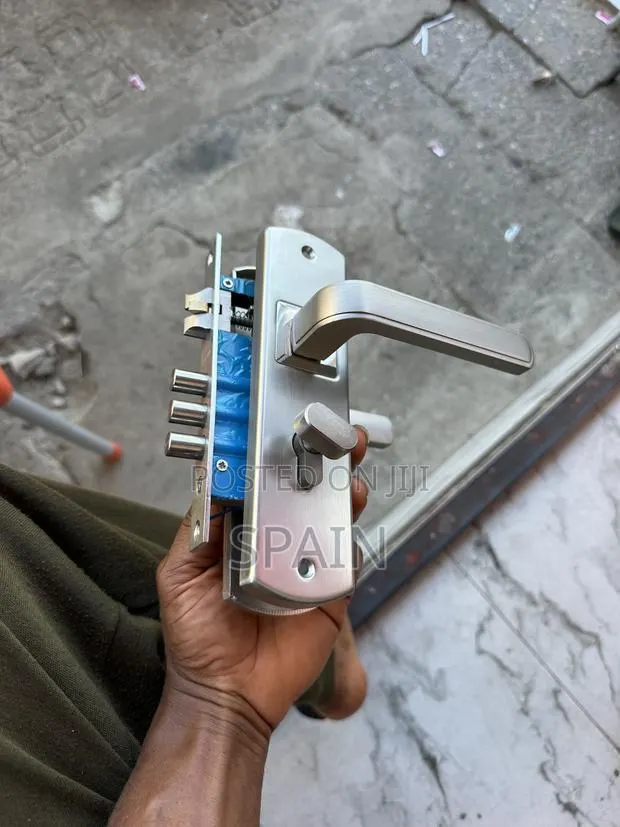 High Quality Door Lock With Cylinder Door Lock · Photo 1