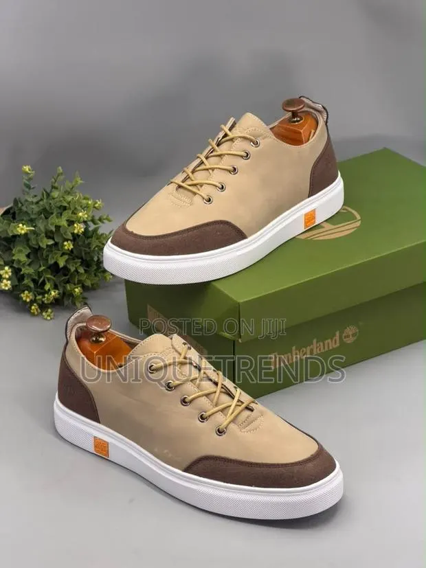 High Quality TIMBERLAND Leather Lace-Up Sneakers · Photo 1