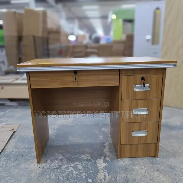Office Table · Photo 1