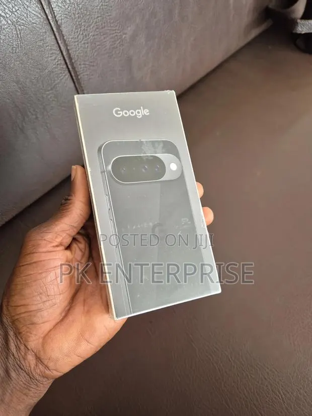 New Google Pixel 10 5G 128 GB Black · Photo 1