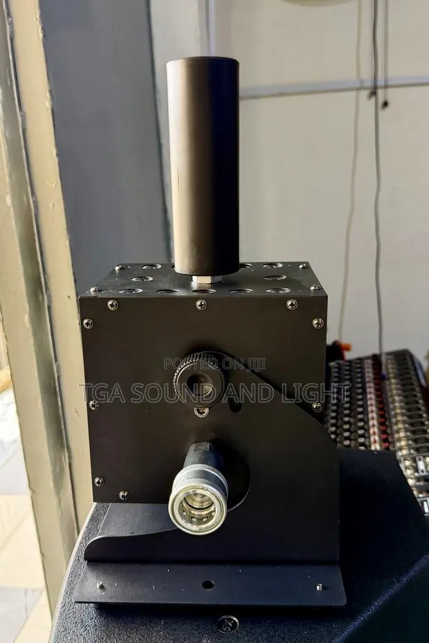 Prolumen CO2 Cannon Jet Fog Machine With LED · Photo 3